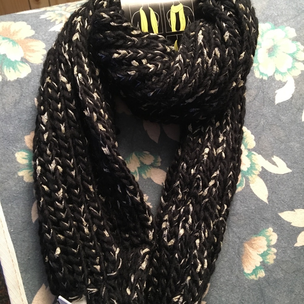 Infinity scarfs - Picture 7 of 7